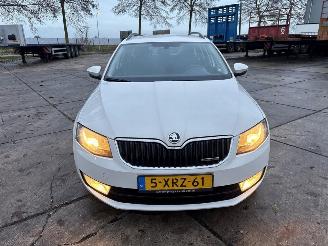 Skoda Octavia 1.6 TDI Greenline 16V Combi/o 4Dr Diesel 1.598cc 81kW (110pk) FWD 2013-05/2020-07  CRKB picture 2