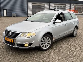 Unfallwagen Volkswagen Passat 2.0 TDI 16V 140 Combi/o  Diesel 1.968cc 103kW (140pk) FWD 2008-01/2010-11 (3C5) CBAB 2008/7
