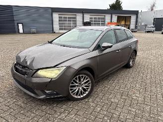 Schadeauto Seat Leon 1.2 TSI Ecomotive 16V Combi/o 4Dr Benzine 1.197cc 77kW (105pk) FWD 2013-08/2014-04  CJZA 2014/6