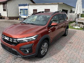 damaged passenger cars Dacia Jogger 1,0 BENZINE + LPG - E-TREME 2023/9