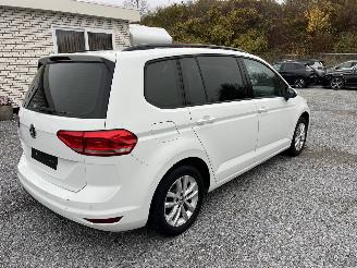 Coche accidentado Volkswagen Touran BENZINE 7-SITS - 7-PERSONEN 2019/4