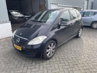 krockskadad bil auto Mercedes A-klasse A 170 BlueEFFINCIENCY Classic 100% rijdbaar 2009/4