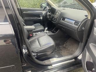 Mitsubishi Outlander 2.0 PHEV instyle+ picture 18