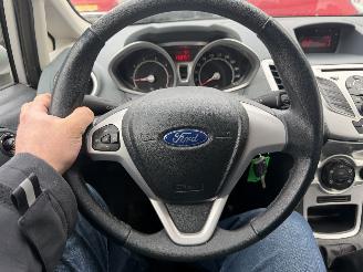 Ford Fiesta 1.4 Titanium picture 17