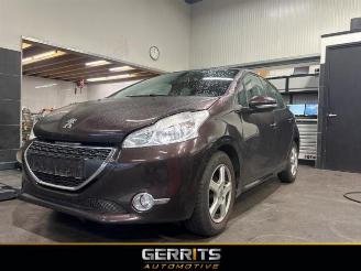 demontáž osobní automobily Peugeot 208 208 I (CA/CC/CK/CL), Hatchback, 2012 / 2019 1.2 Vti 12V PureTech 82 2013/6