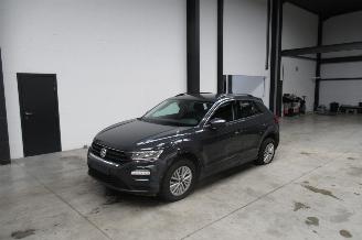 skadebil auto Volkswagen T-Roc SUV 2019/4