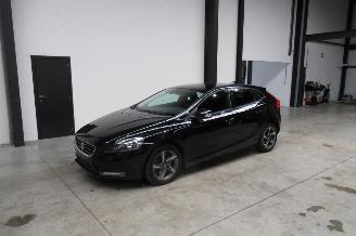 krockskadad bil auto Volvo V-40 BREAK 2017/3