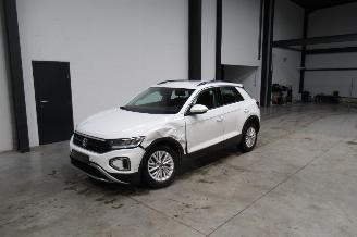 Unfallwagen Volkswagen T-Roc LIFE 2022/4