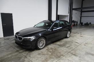 skadebil auto BMW 5-serie SPORT LINE 2019/3