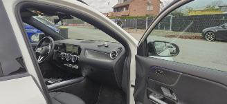 Mercedes GLA 220d 4Matic*Automaat*Ambiente*LED*DigitalDisplay*Navigatie*Nachtzicht paket*Parkeer paket* picture 14