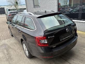 Skoda Octavia SKODA OCTAVIA 1.6TDI DSG 2019 picture 9