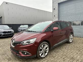 uszkodzony samochody osobowe Renault Grand-scenic RENAULT SCENIC 1.5D 2017 7 ZIT 2017/4
