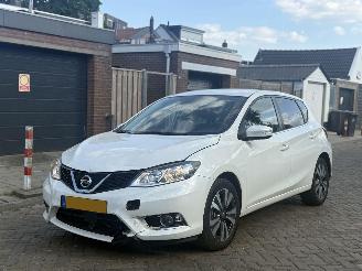 krockskadad bil auto Nissan Pulsar 1.2 DIG-T N-Connecta NAP 2017/1