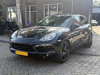 uszkodzony samochody osobowe Porsche Cayenne 3.0 DIESEL 2014/1
