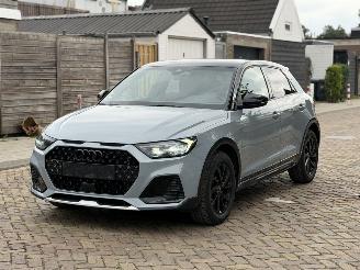 krockskadad bil auto Audi A1 Citycarver S LINE 35 TFSI 150 PK! 2021/1