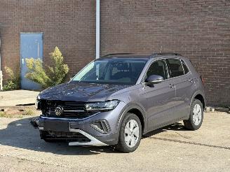 Voiture accidenté Volkswagen T-Cross 1.0 TSI DSG LIFE 2024/1