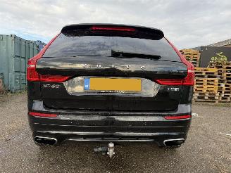 Volvo Xc-60 2.0 T8 R DESIGN AWD picture 32