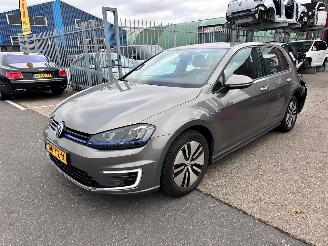 Damaged car Volkswagen Golf 1.4 TSI / GTE / DSG 2015/5