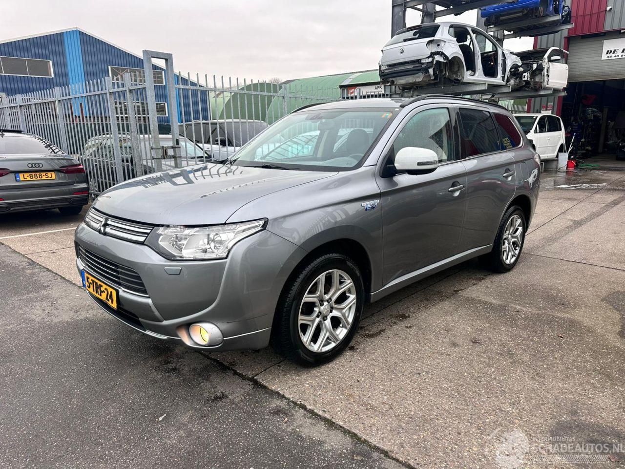 Mitsubishi Outlander 2.0 PHEV EXECUTIVE EDITION PLUG IN