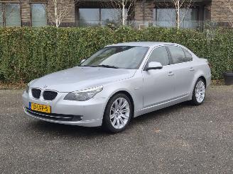 skadebil auto BMW 5-serie 520i AUTOMAAT / LEER / NIEUWSTAAT 2010/4