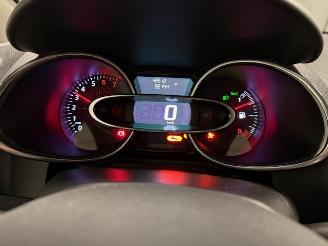 Renault Clio  picture 18