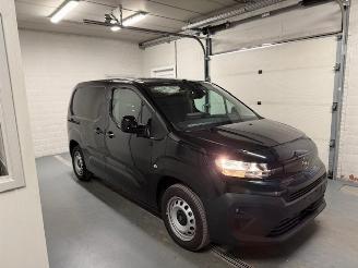 Schadeauto Opel Combo 2X CAMERA 2025/6