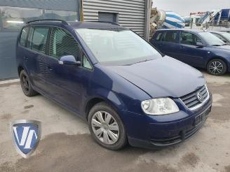 Vrakbiler auto Volkswagen Touran Touran (1T1/T2), MPV, 2003 / 2010 1.6 FSI 16V 2006/6