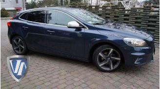 Auto da rottamare Volvo V-40 V40 (MV), Hatchback 5-drs, 2012 / 2019 2.0 D4 16V 2015/8