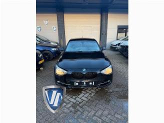 Vrakbiler auto BMW 1-serie 1 serie (F20), Hatchback 5-drs, 2011 / 2019 120i 1.6 16V 2013/8