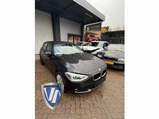 Coche siniestrado BMW 1-serie 1 serie (F20), Hatchback 5-drs, 2011 / 2019 116i 1.6 16V 2013/10