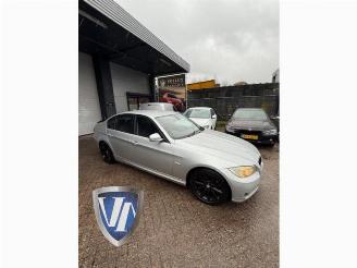 Coche siniestrado BMW 3-serie 3 serie (E90), Sedan, 2005 / 2011 318i 16V 2009/9
