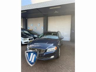 Coche siniestrado Volvo V-70 V70 (BW), Combi, 2007 / 2016 2.0 D4 16V 2014/11