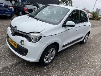 krockskadad bil auto Renault Twingo 1.0 5drs 2015/1