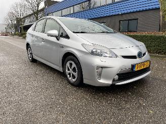 Vaurioauto  passenger cars Toyota Prius 1.8 plug in hybrid 2013/11