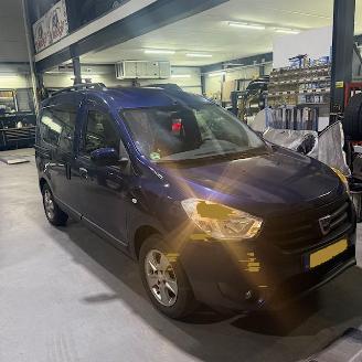Vaurioauto  passenger cars Dacia Dokker  2016/12