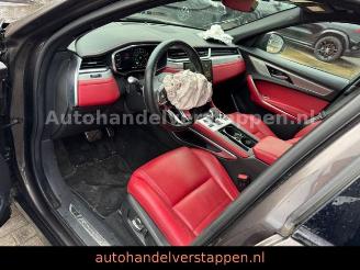 Jaguar F-Pace P400e R-DYNAMIC S AWD Pano picture 24