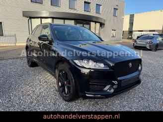 damaged passenger cars Jaguar F-Pace R-Sport D180 20D AWD 2017/5
