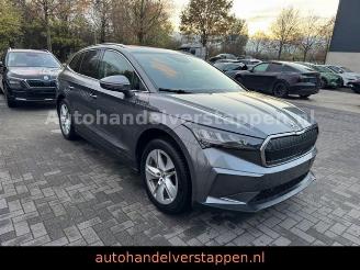 Unfallwagen Skoda Enyaq 80 DAB+ Suite Convenience-Paket 2023/11