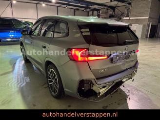 BMW iX1 30 xDrive M Sport Harman Pano HUD Leder picture 3