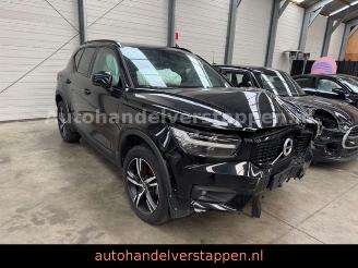 Damaged car Volvo XC40 T3 R Design Sport 120KW Leder Navi 2021/4