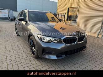 Vaurioauto  passenger cars BMW 3-serie 20e ''Sport Line'' Touring Navi Leder CAM 2022/6