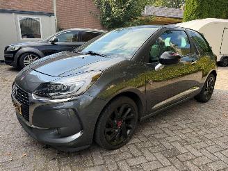 skadebil auto Citroën DS3 1.2 SPORT CHIC NAVI LED PDC CRUISE CONTROL 2017/1