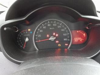 Suzuki Celerio Celerio (LF), Hatchback 5-drs, 2014 1.0 12V picture 12