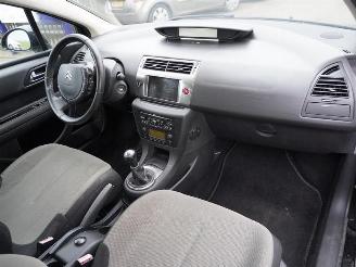 Citroën C4 1.6 16v VTi picture 5