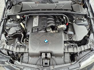 BMW 1-serie 116i picture 9