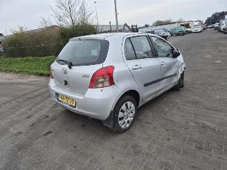 demontáž osobní automobily Toyota Yaris 1.3 2007/4