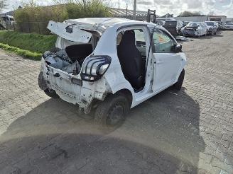 Salvage car Peugeot 108 1.0 2019/6