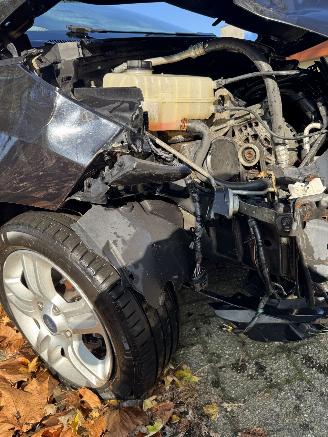 Ford Fiesta  picture 12