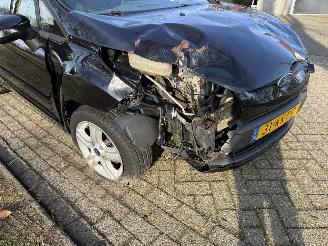 Ford Fiesta  picture 11