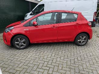Unfallwagen Toyota Yaris 1.5 Hybrid 5drs VASTE PRIJS. 2018/1